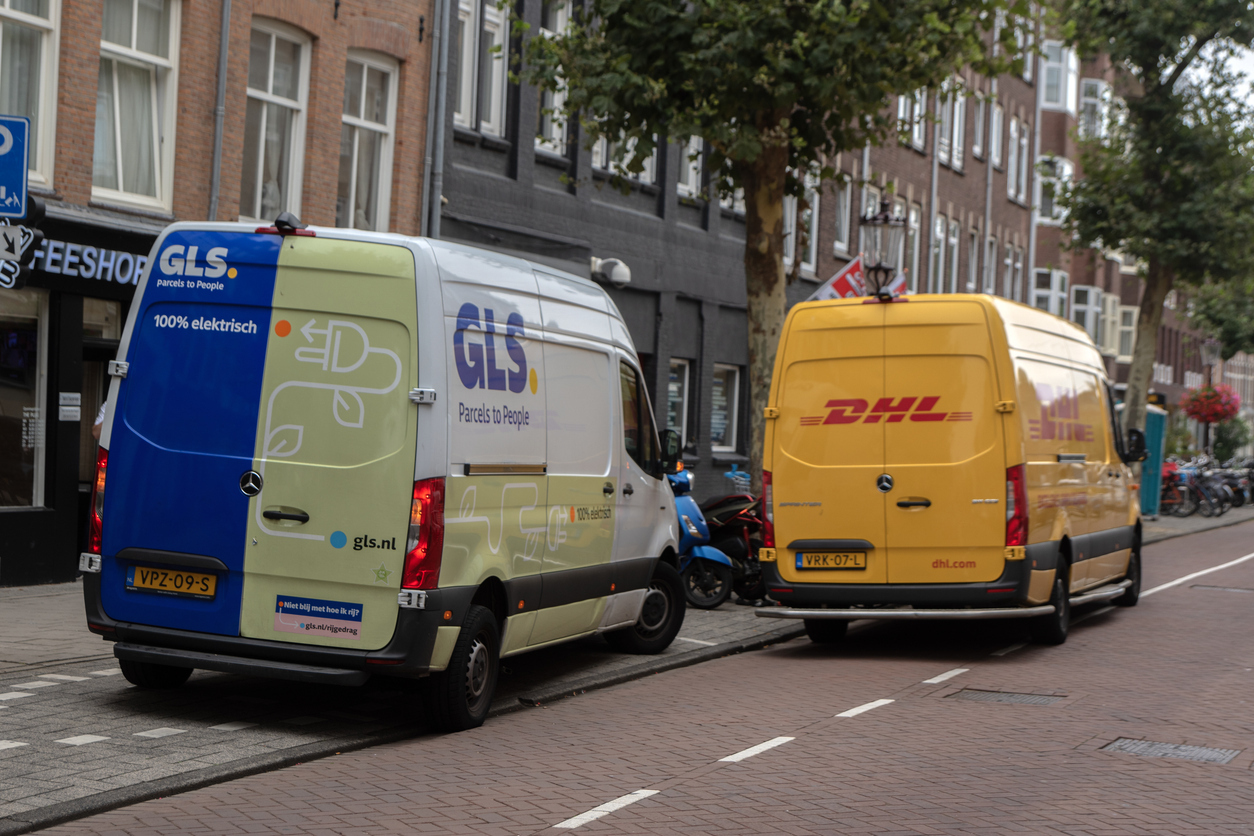 How Coneksion Enables Seamless Road and Parcel Carrier Connectivity